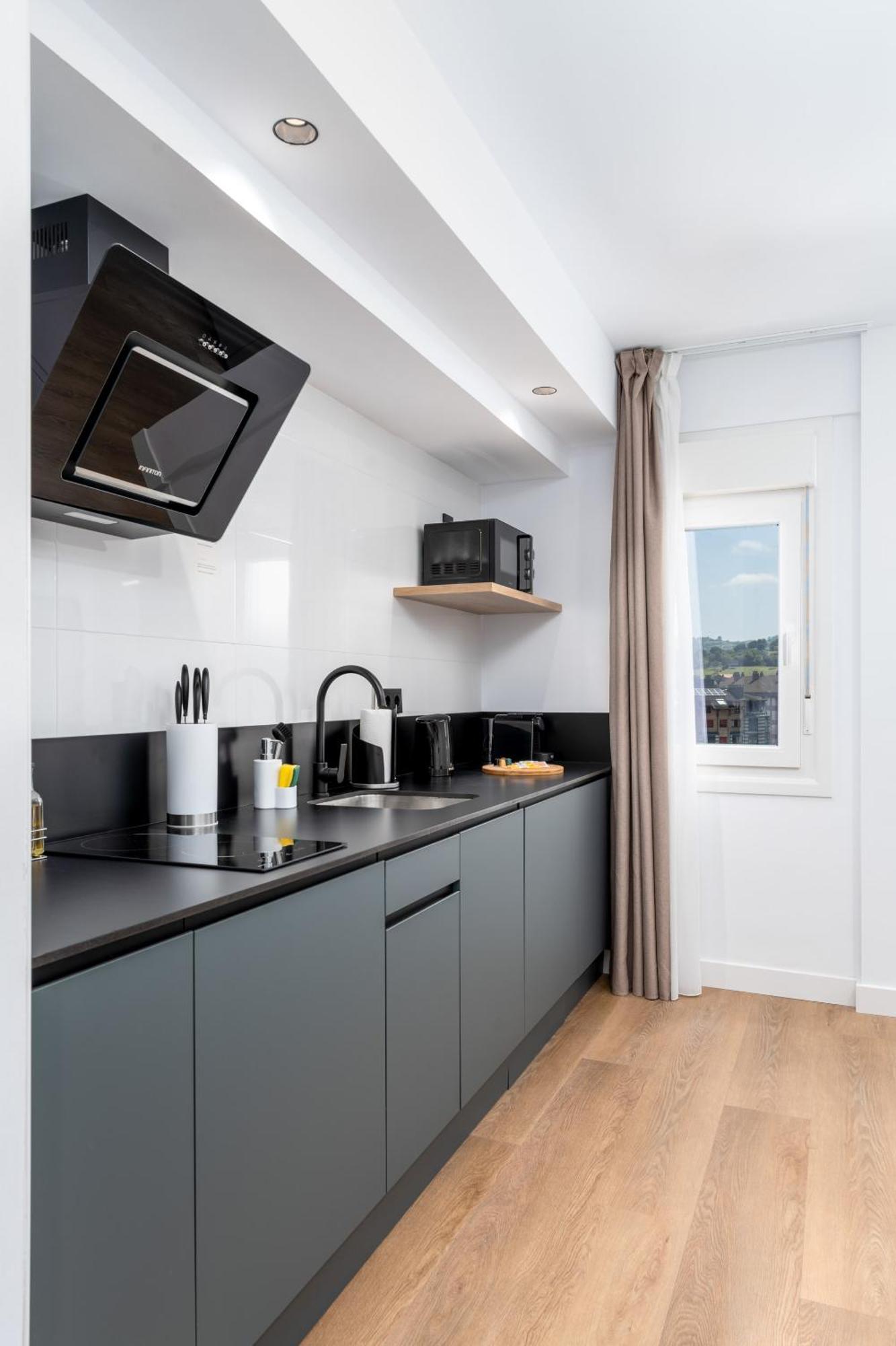 Limehome Oviedo Calle Postigo Bajo Pokój zdjęcie